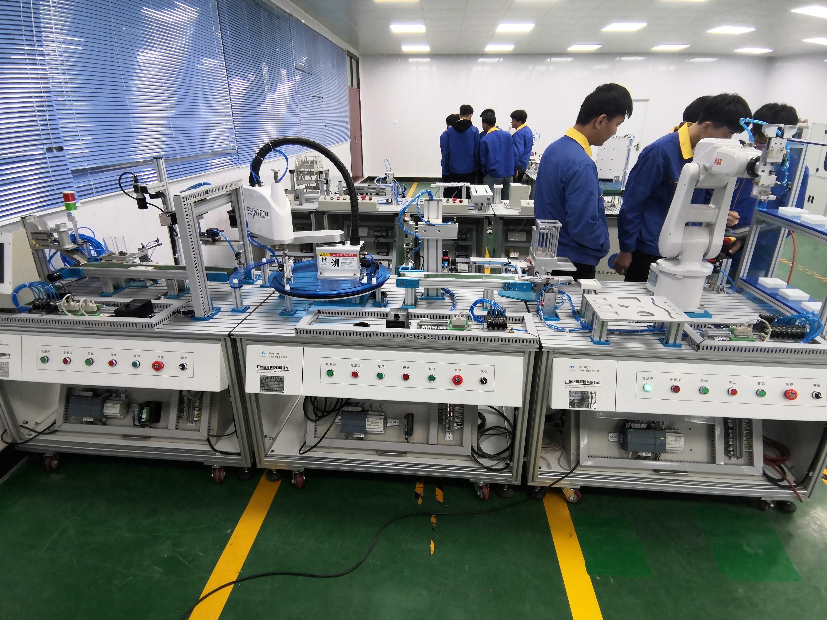 中德项目19级工业机器人/bbw机电一体化学生跟岗实习